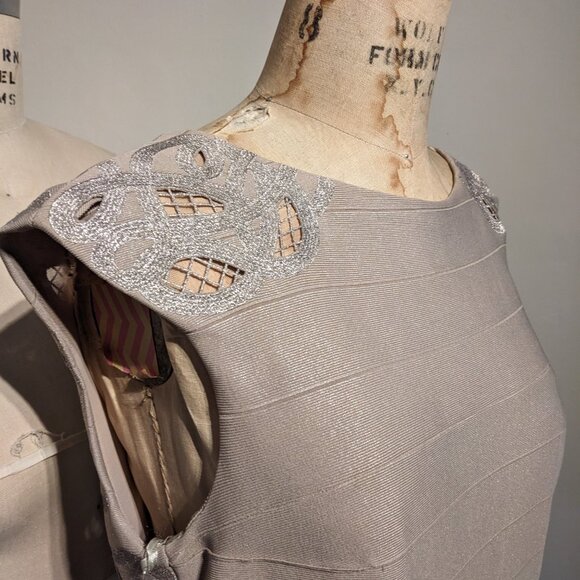 NWT Kay Unger 12 Bandage Stretch Lace Back Long Dress Mother Bride Formal Beige - Picture 5 of 8